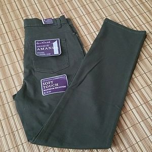 NWT Women Jean Size 8 Gloria Vanderbilt